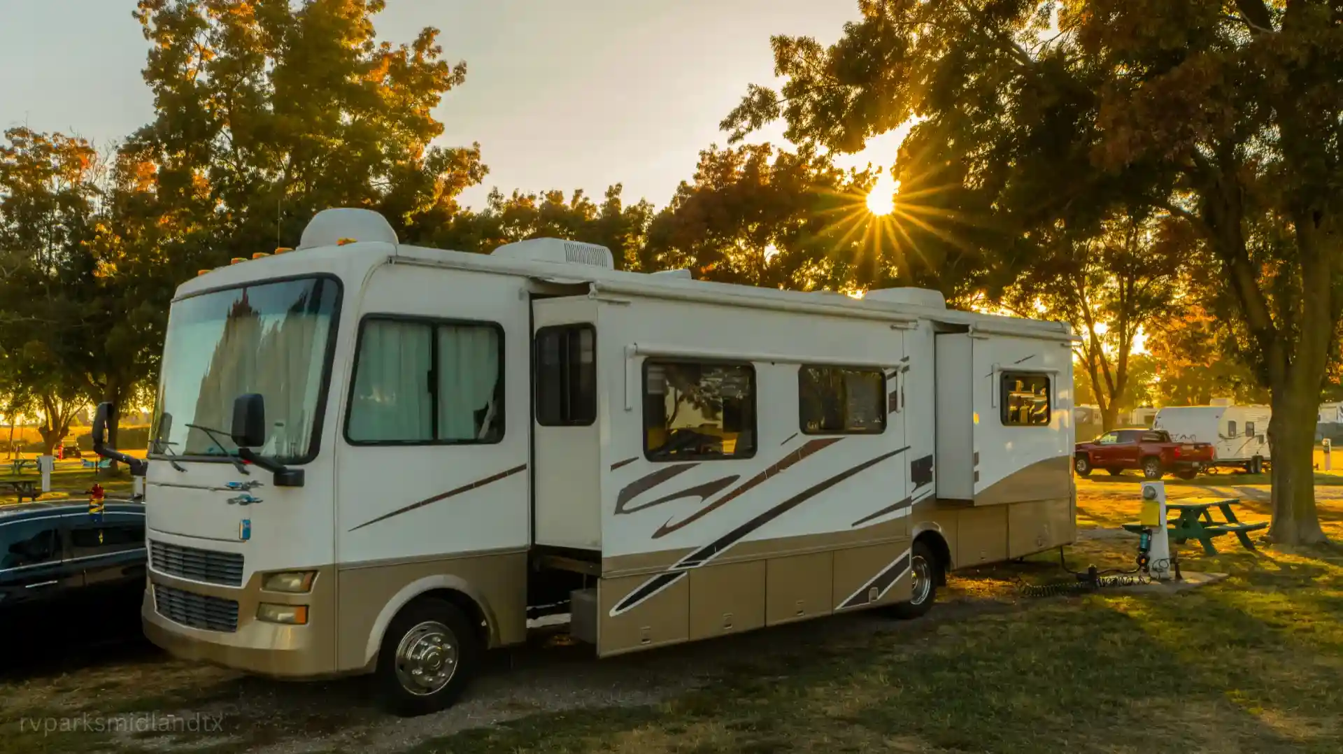 benefits of living in an rv park