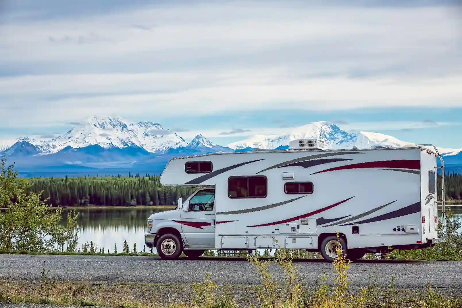 the ultimate guide to rv clubs