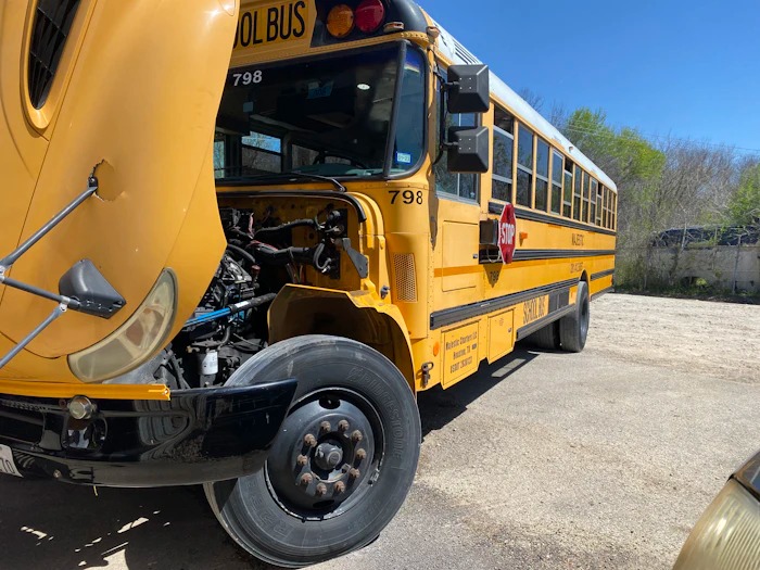 699d59390c9d2336db203667_bus-TN