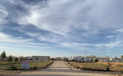 midland-tx-rv-parks__quiet-pines-entry_edited-5b771cab-410w